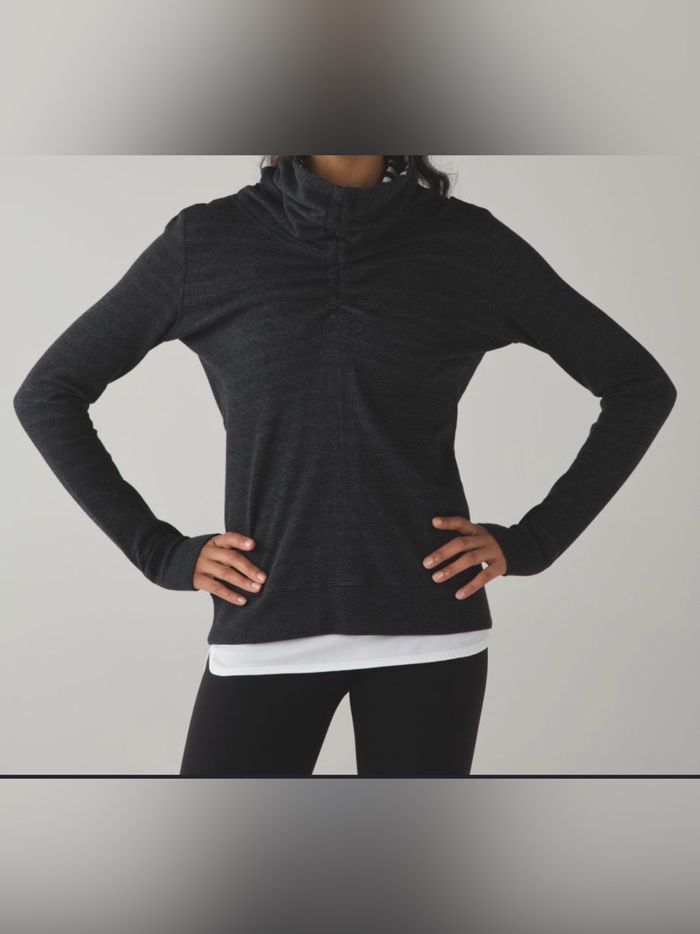 Lululemon In A Cinch Charcoal Pullover Hoodie Reversible Top - Long Sleeve S-M